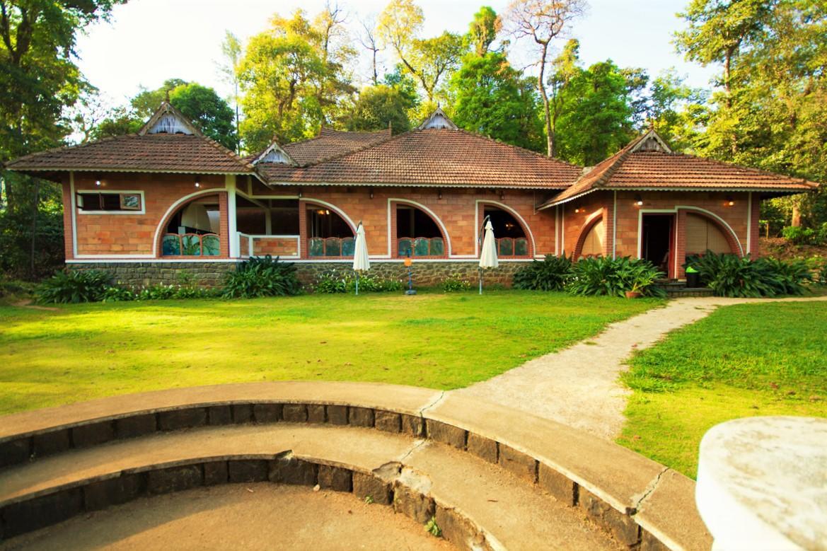 Misty Woods Resort Kakkabe Luaran gambar
